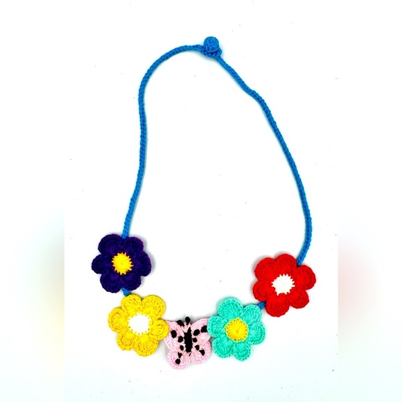 Colorful Floral Kids Necklace - Picture 2 of 4
